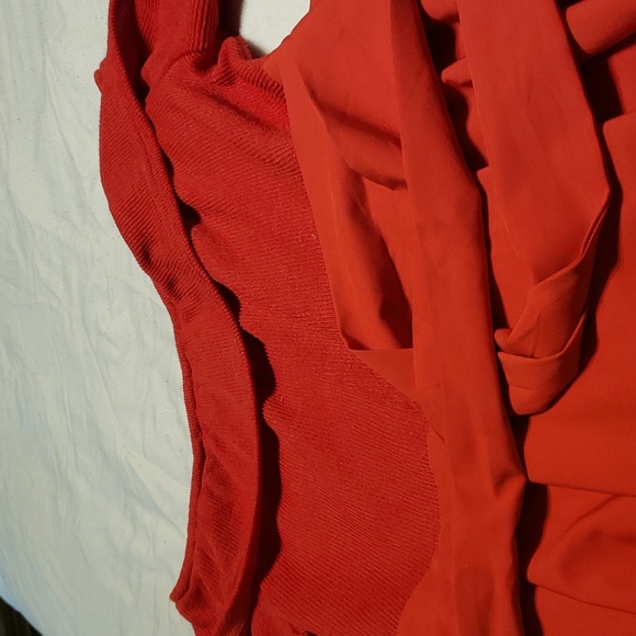 Red A lined dress - Picture 13 of 16